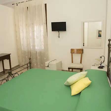Guest house Palazzo Graziano 2*